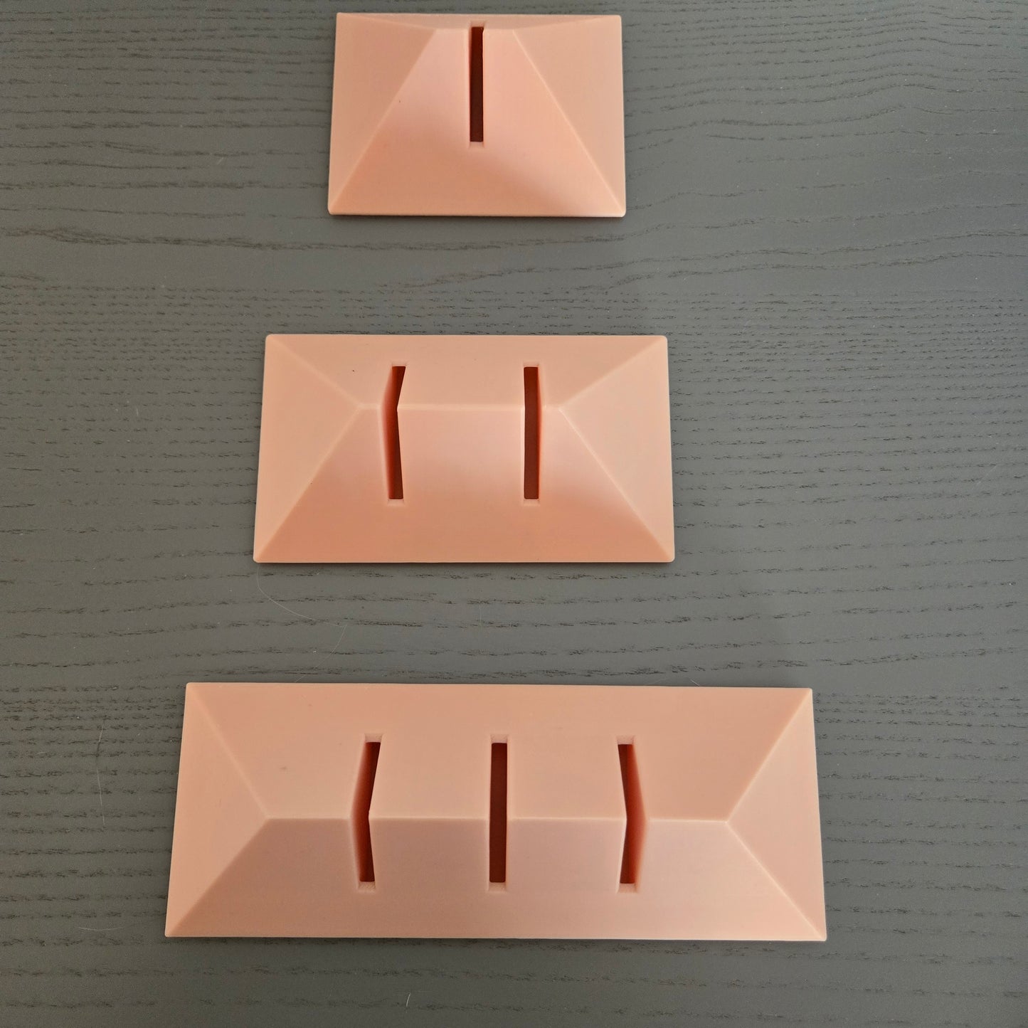 Halter für Kopfschnittmodelle